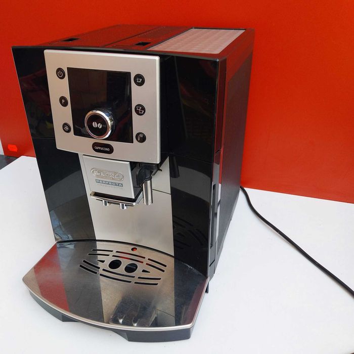 НАЙ ДОБРАТА ОФЕРТА Кафемашина Delonghi Perfecta cappuccino