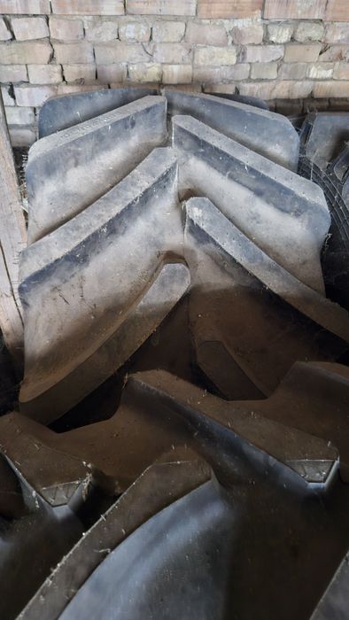 600/70R30 Firestone MaxTrac 2бр. нови