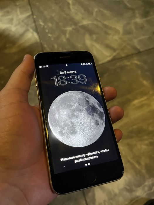 Продам iPhone Se 2020 64 Gb
