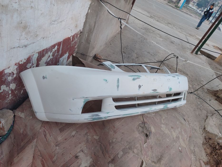 Lasetti pamper oldiniki yorilgan singan joyi yoq arginal banper Lasett