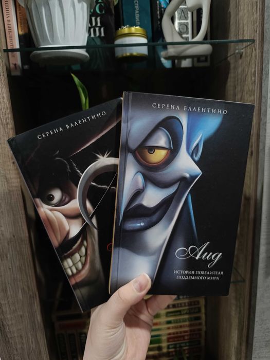 Продам новые книги, листайте фото