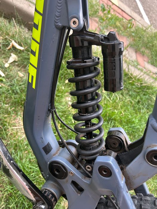 Vand bicicleta NukeProof pulse