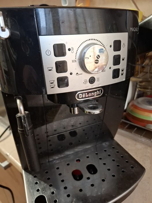 Кафе машина.Делонги