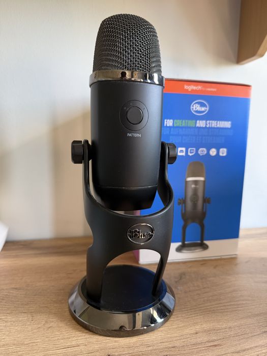 Blue YETI X Професионален микрофон