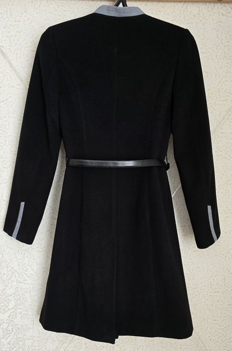 Женское пальто 42р