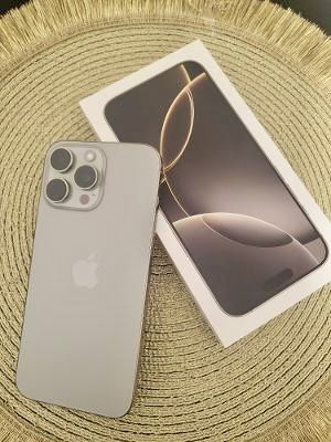 Iphone 16 Pro Max - 256 GB . Impecabil . Bateria 100% . Predare + Veri