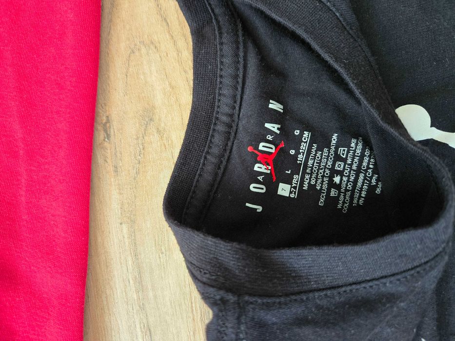 Комплект  от две части Nike Jordan  и блуза