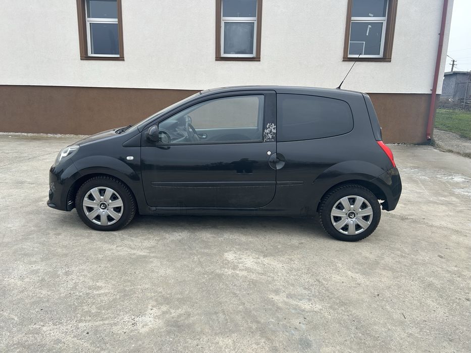 Renault Twingo 2 1.2 benzină – Night & Day | Panoramic | AC |