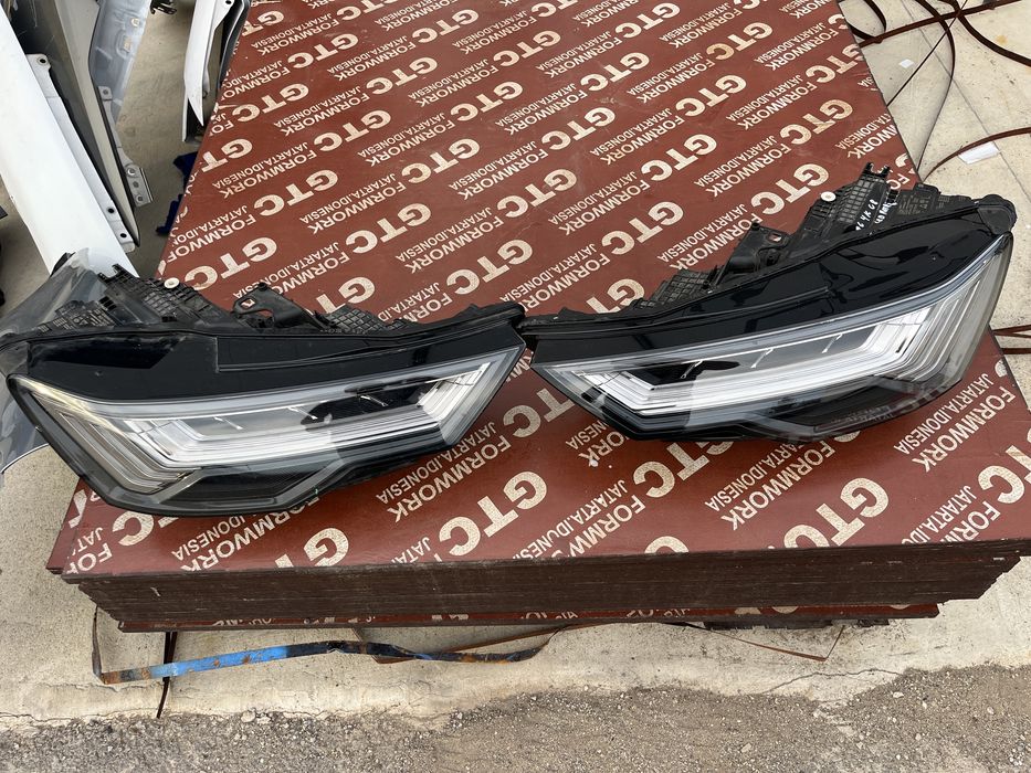 Фар Audi A6 C8 Matrix ляв и 2 броя десен