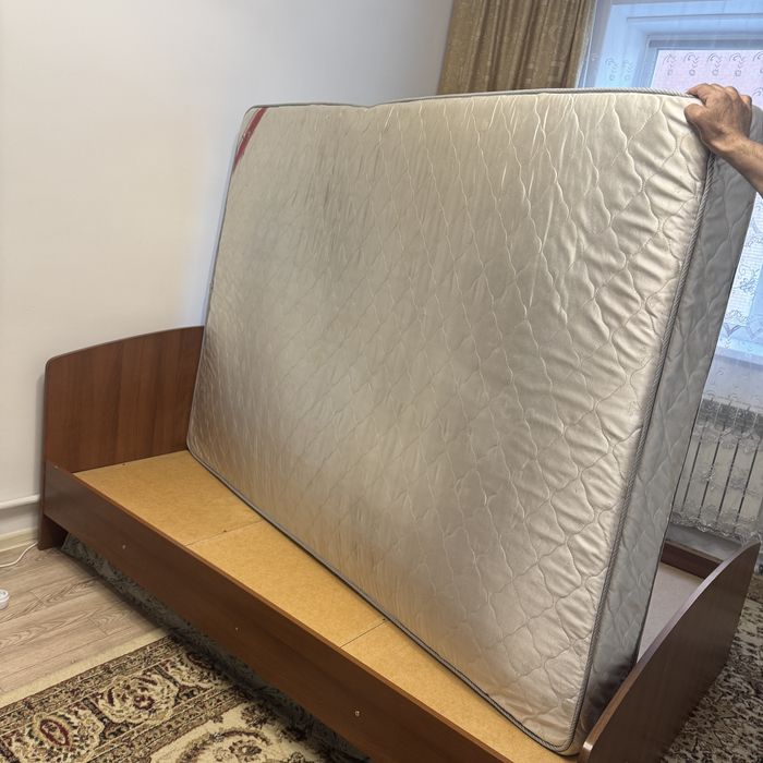 Двух спальная кровать 160/200