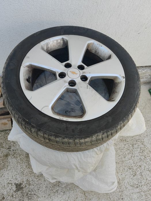 Vand genti aluminiu cu cauciucuri 205/ 50 R17 pt chevrolet