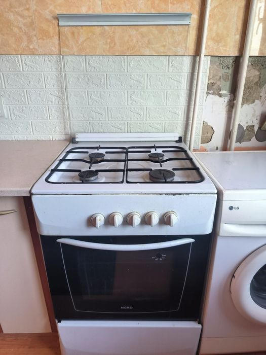 Газовая плита. Б/у.