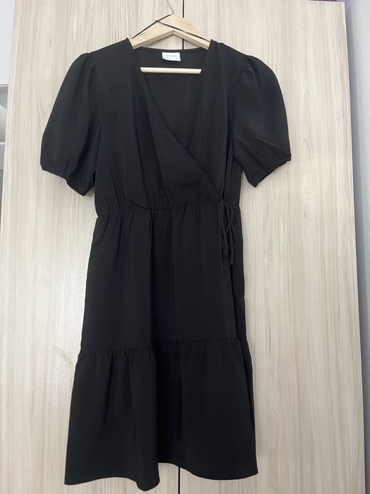 Нова черна рокля Vila