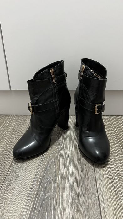 Продам осенние сапоги