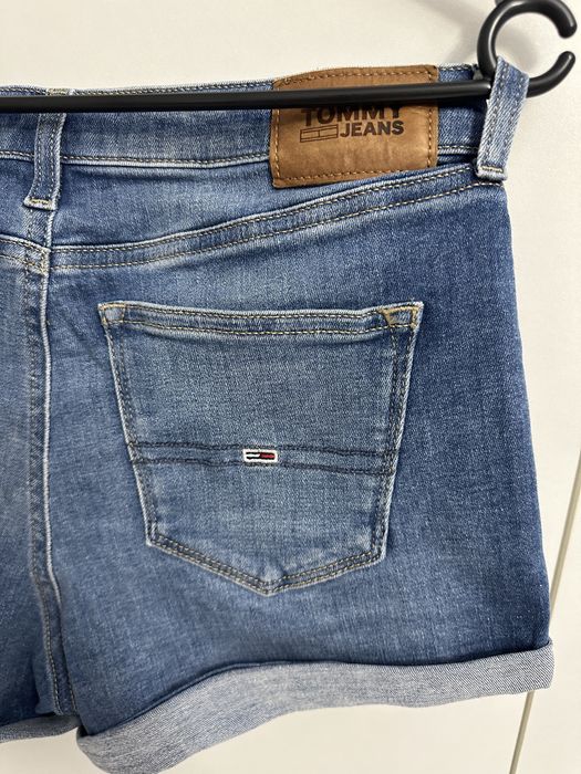 Blugi scurti Tommh Jeans