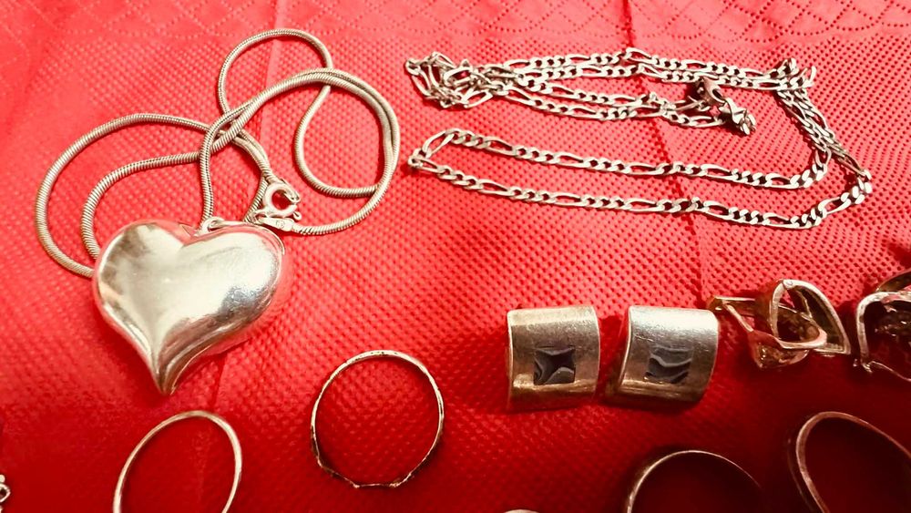 Сребърни бижута лот. 262 грама