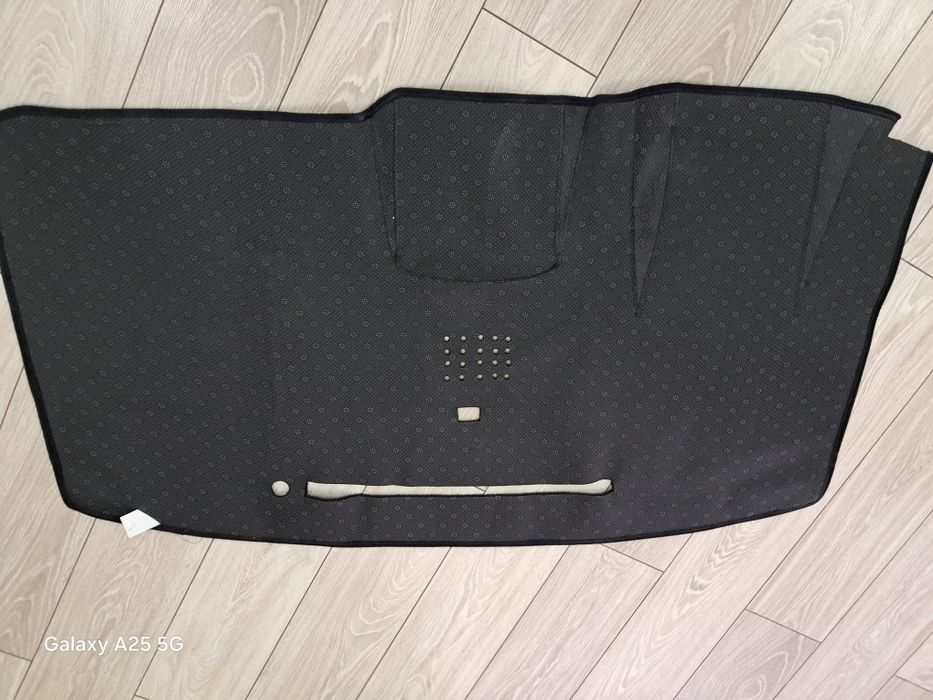 Делика Д5 накидка на панель приборов.