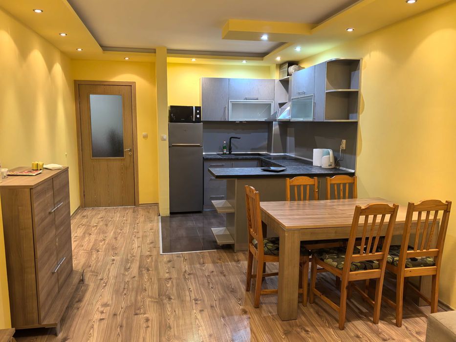 3-стаен апартамент под наем в Белите брези, Пазарджик – 400€