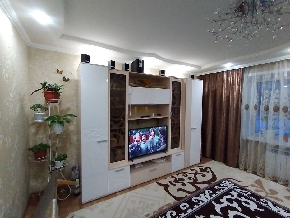 Продам квартиру 6 микрорайон