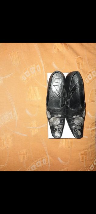 Продам туфли кожанные