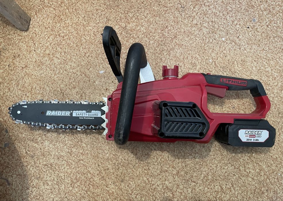 Raider RDP-SCHS20, R20 system 20V. Акумулаторна резачка