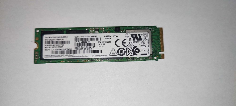Rezervat - SAMSUNG NVME/SSD M.2 500-512 GB - Citire 3500 MB/s - Scrier