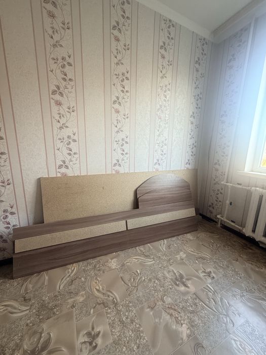 Продаю кровать односпальную