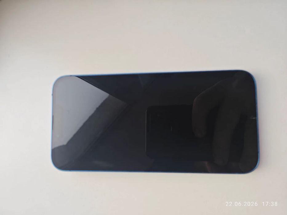 Продам iphone 13