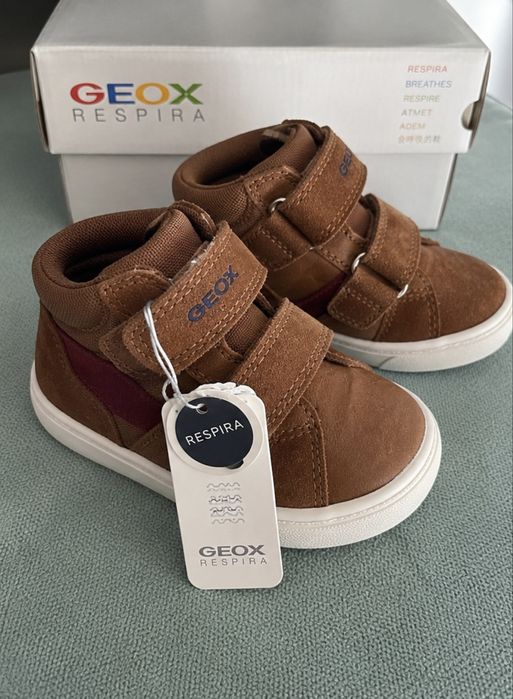 Geox детски обувки №21 чисто нови с кутия, естествена кожа