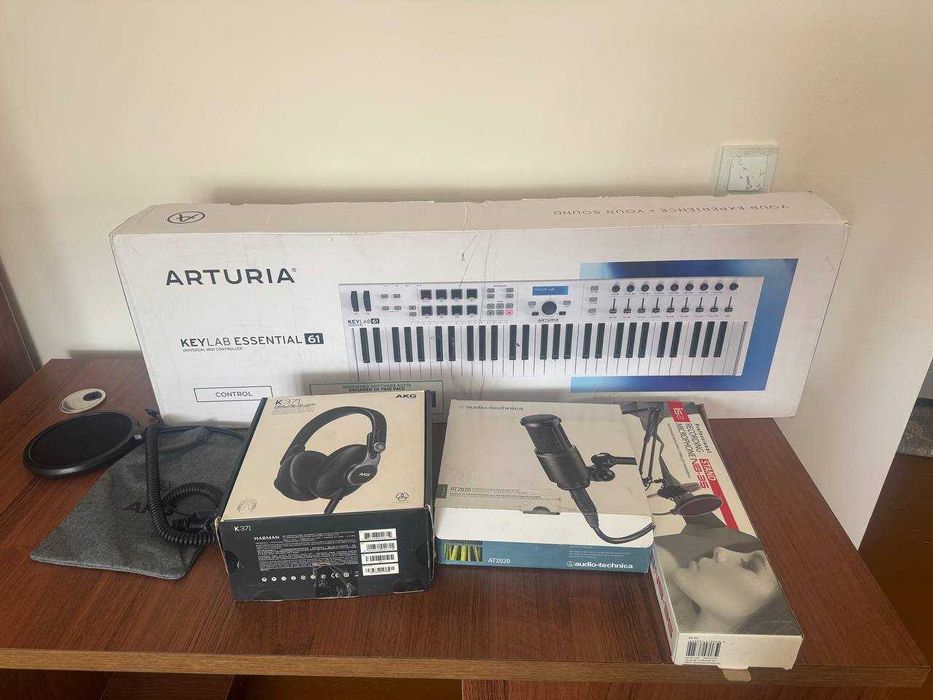 Komplekt Aranjirovka va ovoz yozish studio sotiladi