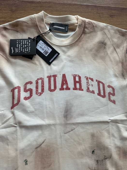 Мъжка,памучна тениска Dsquared в бежево с бяло и червено лого