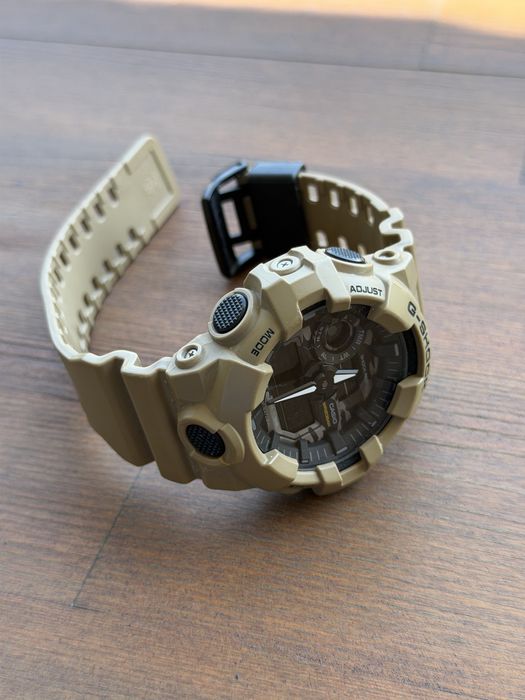 Casio G-shock GA-700