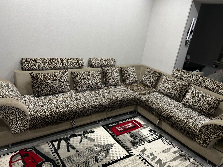 Срочно продам угловой диван