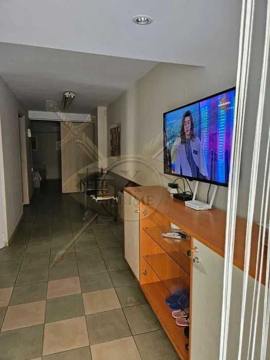 Дава се под наем Едностаен апартамент в Варна, ЖП Гара - 40 кв.м за 300 € - Снимка #1