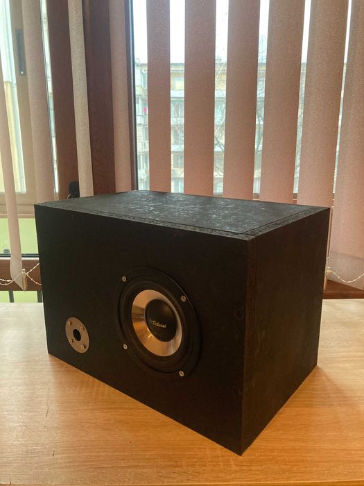 Бас каса / Събуфер - черна