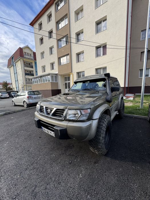 Patrol Y61 2.8 autoutilitara 4 locuri