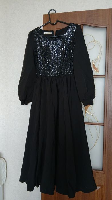 Продаётся платья