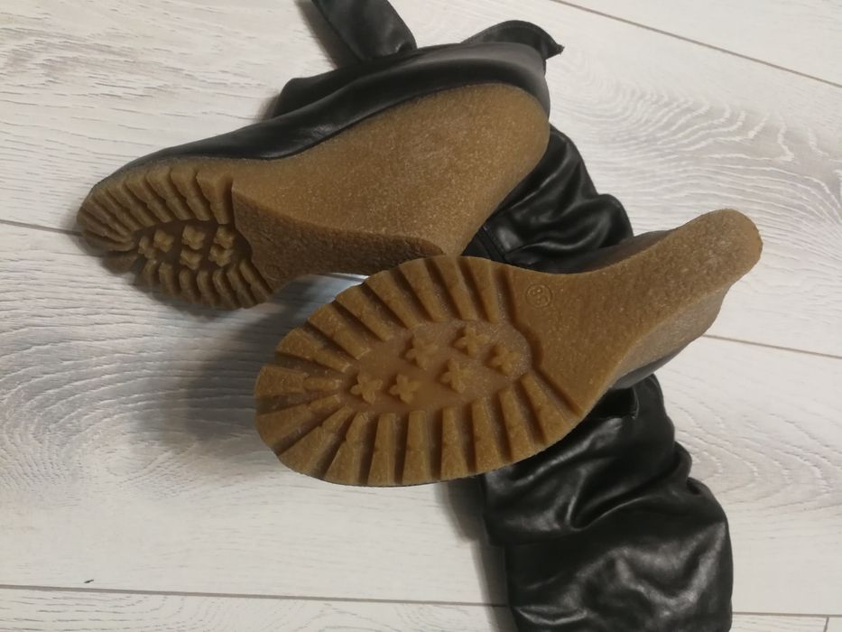 Vând cizme damă din piele naturala