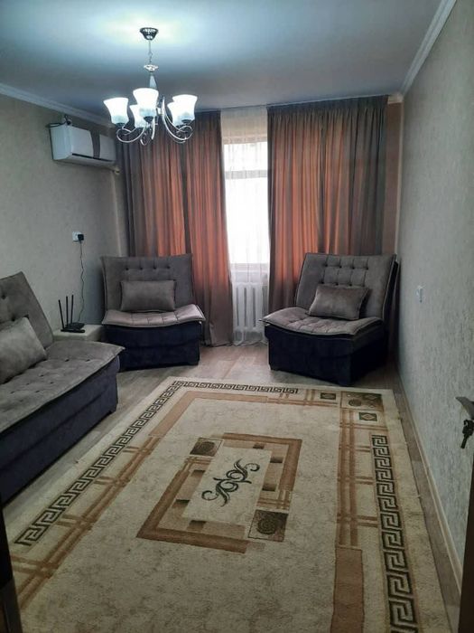 Квартира посуточно ( парочкам не беспокоить)