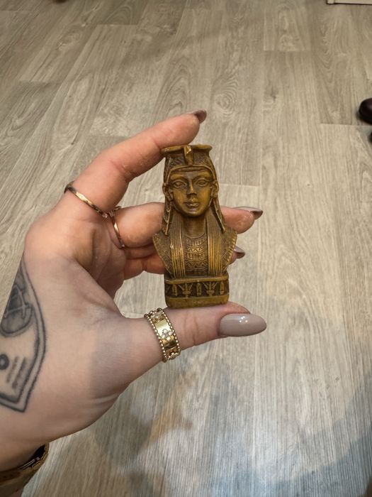 Продам статуэтки по 100 тенге