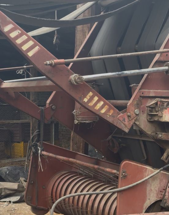 Пресс рулонный для сена продается!