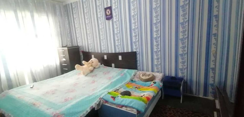 Продаётся 5 комнатная квартира.  5 хонали уй сотилади.