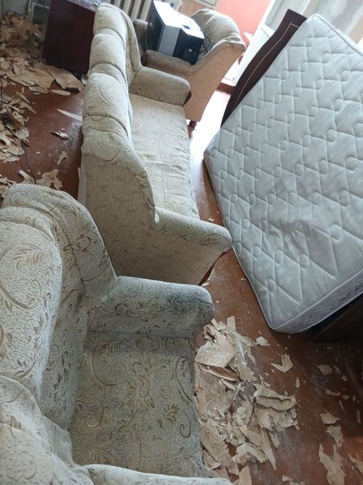 Хаммасини олиб кетиш керак срочни 3 этаж