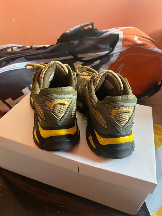 Guess Belluno - като нови