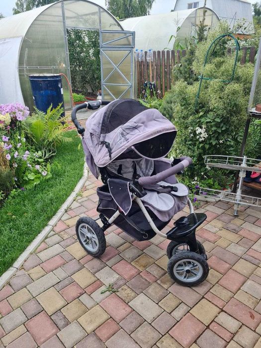 Детская коляска трëхколëсная