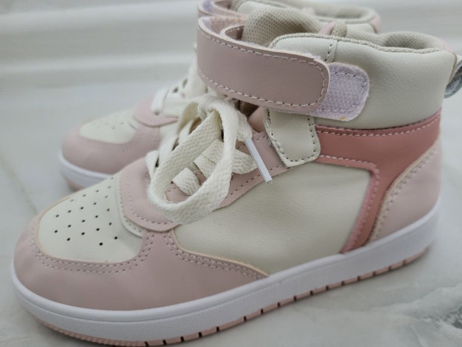 Гумени кецове за момиче