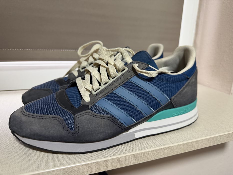 pantofi ADIDAS marimea 42-2/3