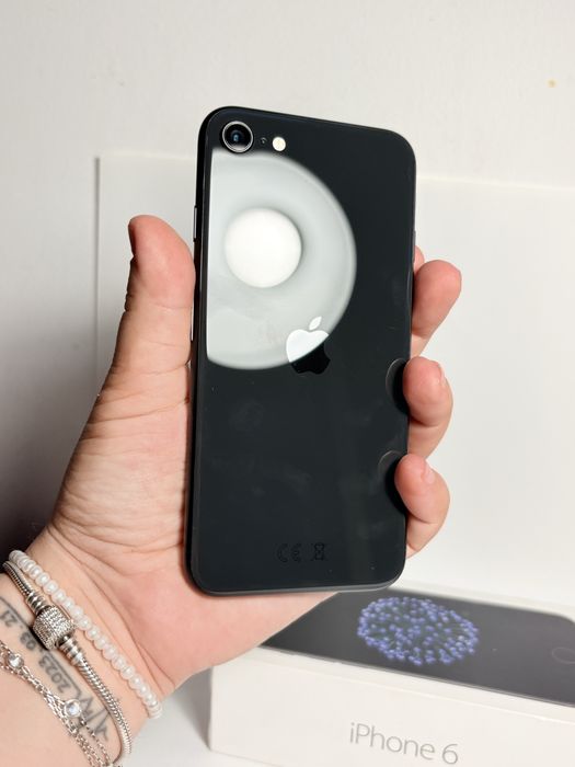 Vand Iphone SE 2020