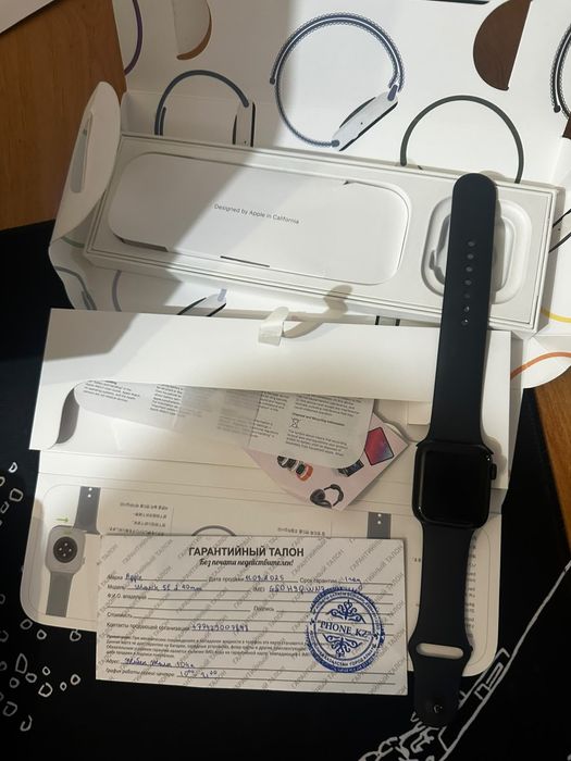 Apple Watch SE 2 — 40mm Midnight GPS