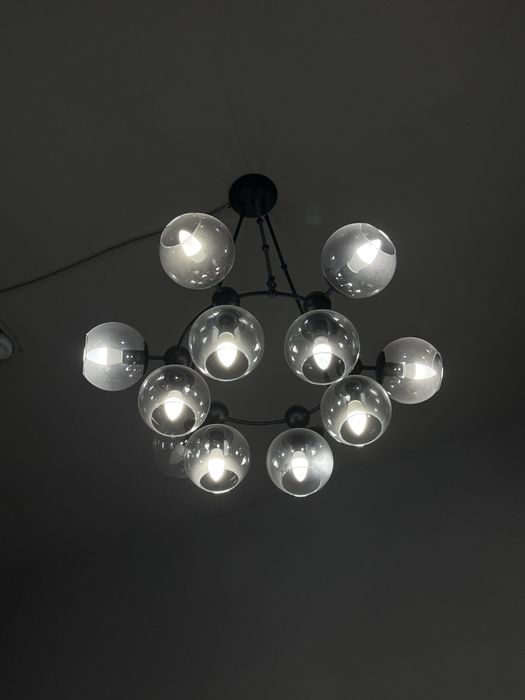 Люстры в идеальном состоянии 5 штук, отдадим за символическую цену